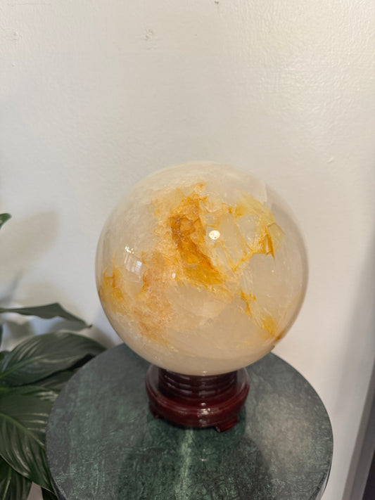 Golden Healer Quartz Sphere – 26.48 lb | 6” Wide