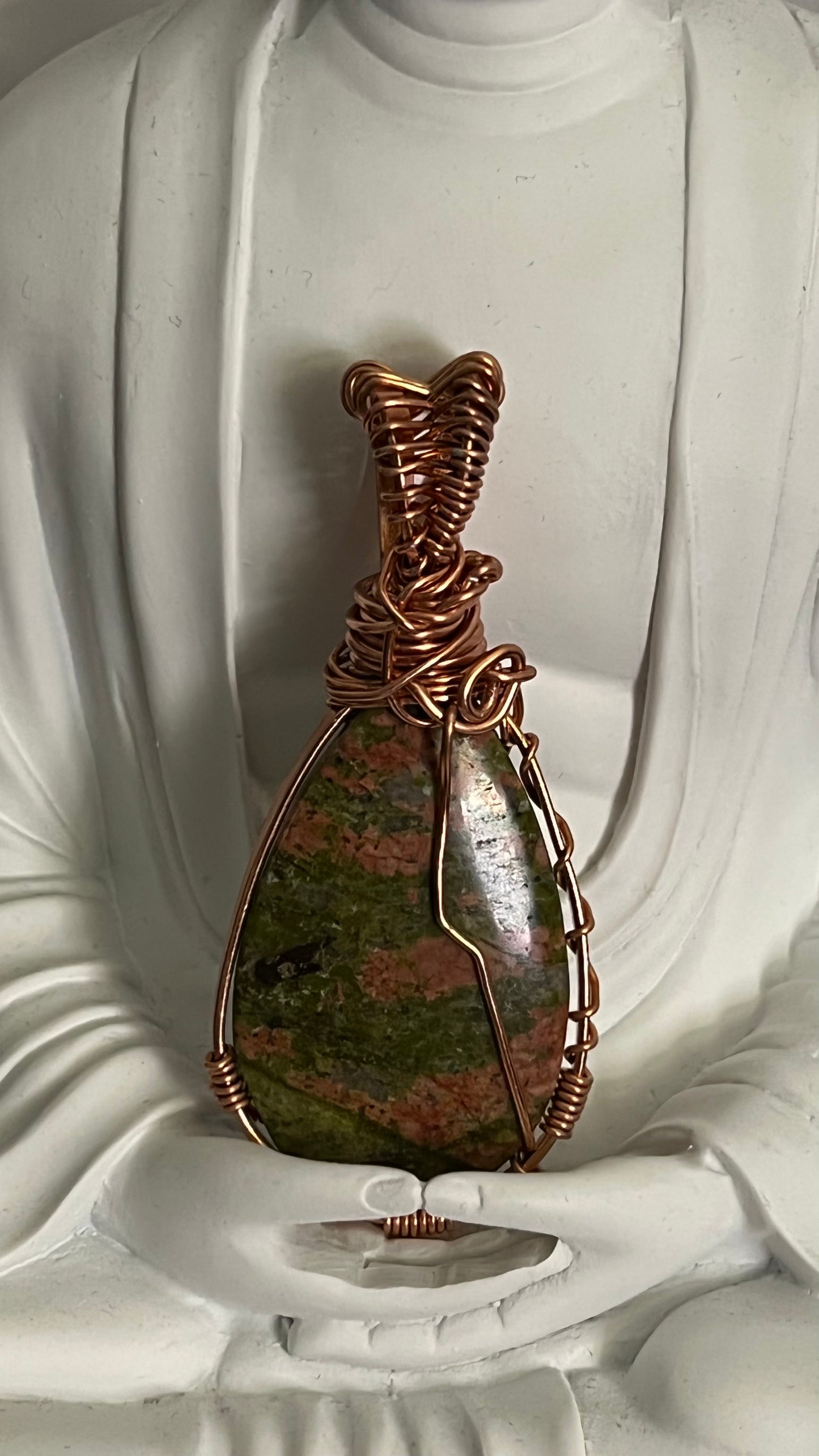 Ukanite-restore balance to the physical and emotional parts of our beings